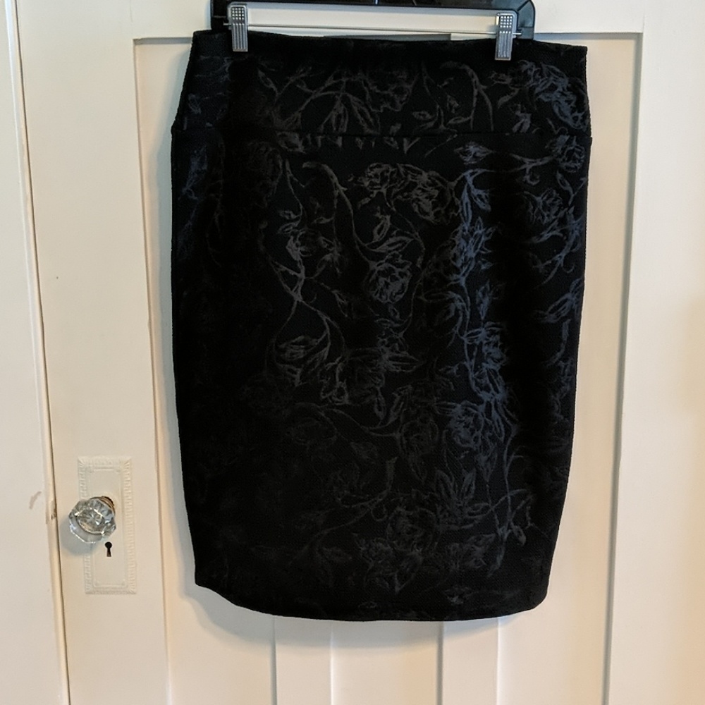 Lularoe Cassie skirt